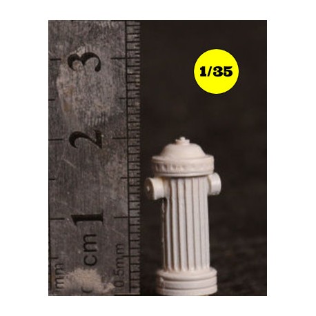 Small fire hydrant