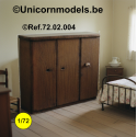 Closet closed 3 doors