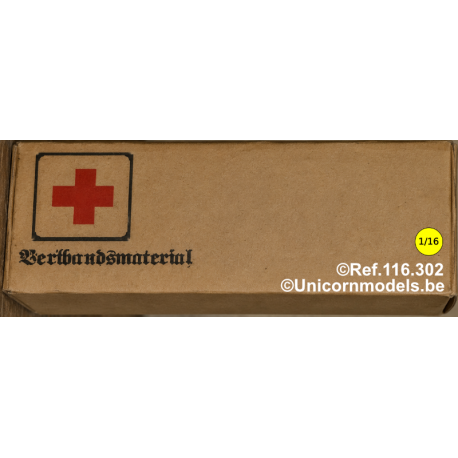 German cardboard boxes WWII Rotes Kreuz