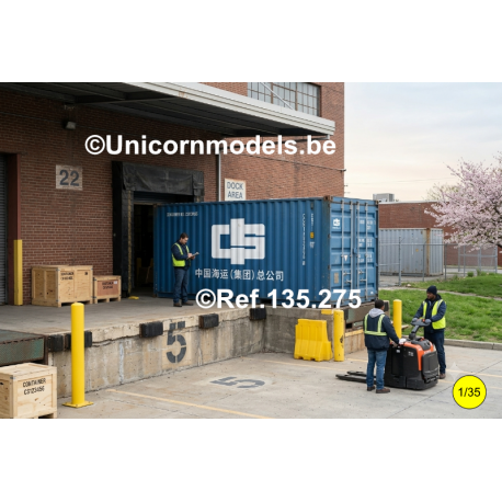 Container logo MSC, China Shipping, OOCL